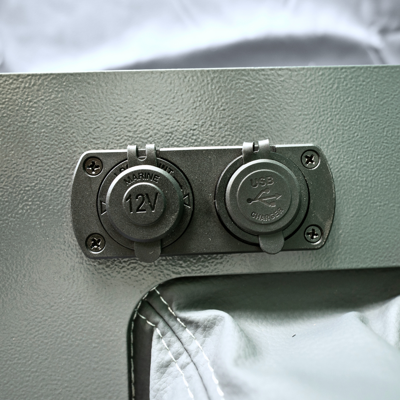 Huracan Centre Console for LandCruiser 70 Series (2007–2021) (FJ79/LC76 Double Cab)